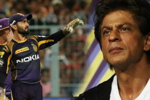 KKR vs MI: कार्तिक ने धोनी बनने की कोशिश में किया कुछ ऐसा, जिसे देखकर शाहरुख के उड़ गए होश