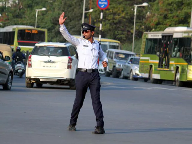 dancing cop ranjeet 